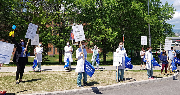 COVID-19 | Les membres de l’APTS manifestent à Québec pour un traitement juste et équitable, vital pour sortir de la crise! - APTS COVID-19 | Les membres de l’APTS manifestent à Québec pour un traitement juste et équitable, vital pour sortir de la crise! - APTS