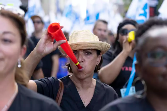 La lutte du secteur public : un combat féministe ! - APTS La lutte du secteur public : un combat féministe ! - APTS