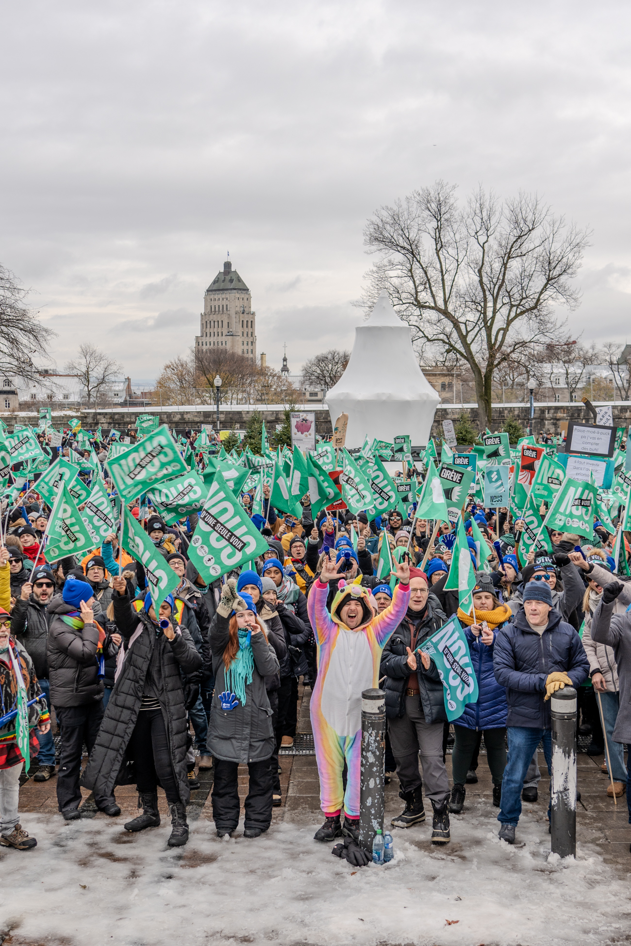 Négociations du secteur public - Manifestation du Front commun devant l'Assemblée nationale - APTS Négociations du secteur public - Manifestation du Front commun devant l'Assemblée nationale - APTS