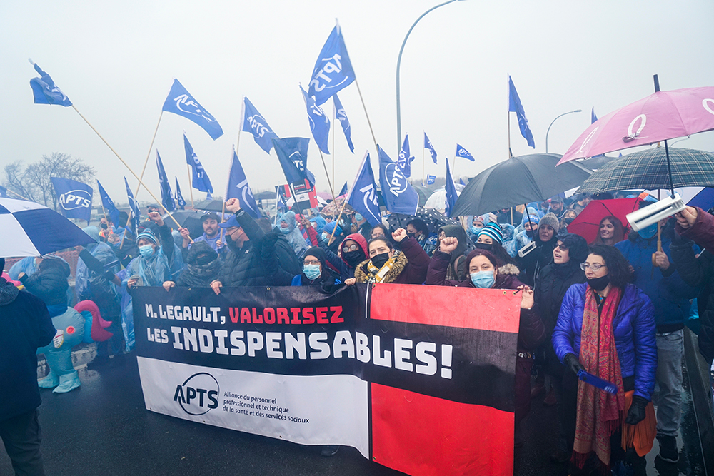 Négociations | À bout de patience, l’APTS interrompt son congrès pour manifester - APTS Négociations | À bout de patience, l’APTS interrompt son congrès pour manifester - APTS